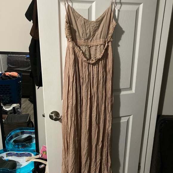 Bibi - long nude dress - size large - Picture 2 of 2